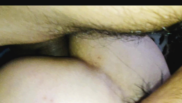 Hotlia: Manželka prosí, aby zpomalila, ale nikdo ji neposlouchá - anální sex