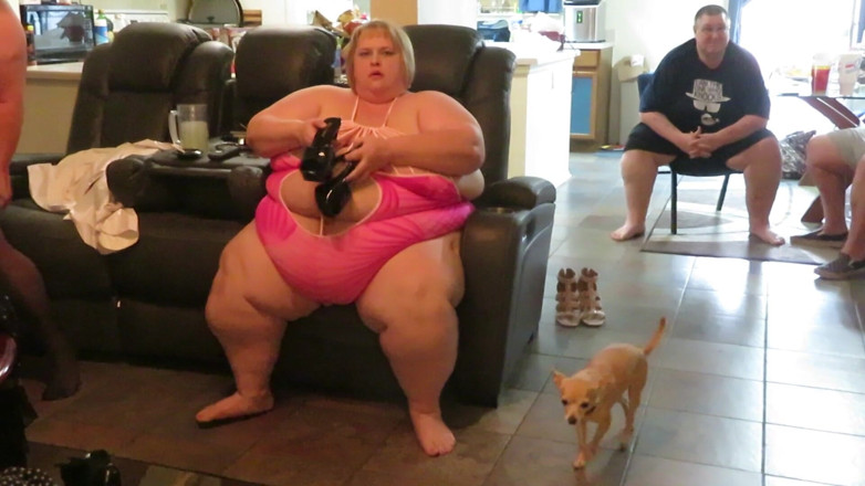 BBW nurse Vicki adventures with friends: Ssbbw Lucki Lexxi's Sub si oblékla boty