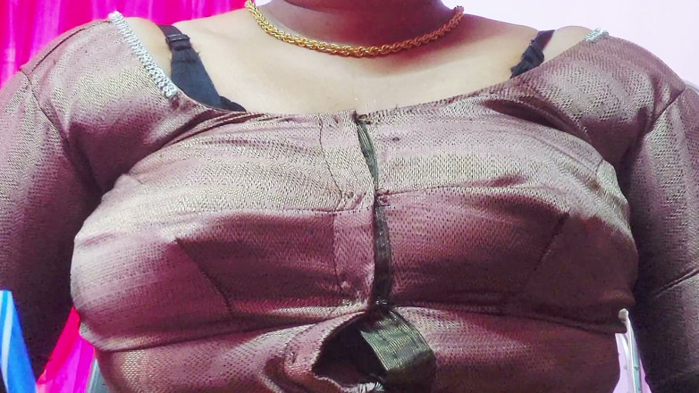 Desi Mohini: Desi Boy has sex with beautiful stepsister