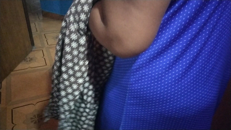 Tamil lesbian: ยิงอธิบาย