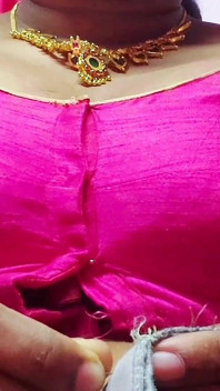 Ateşli ve seksi teyze apne göğüsleri