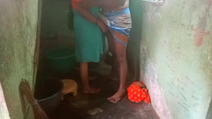 Desi Sathiya: Desi indische ehefrau fickt in der hasband im dorf