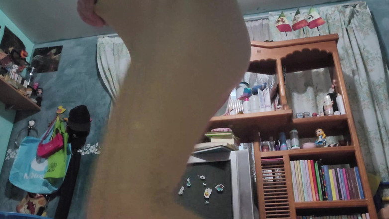 Crystal Phoenix: Сексуальная Транс-девушка В Колготках Демонстрирует Свою Огромную Попу