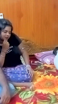 India cachonda esposa follando con su cuñado delante de marido