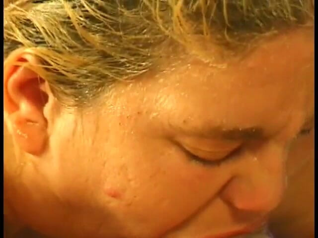 Give me BBW: Eine geölte behaarte bBW fickt mit ihrem ficker