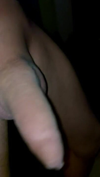 Spermabekkie: Slow motion pierced dick - closeup