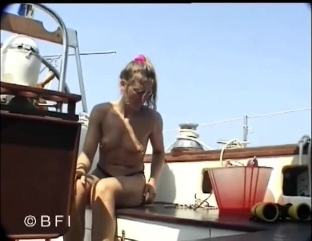 House of lords and mistresses in the spanking zone: Sub girl lets her friend punish her on his boat
