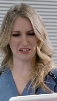 Girlsway - Jururawat Rookie Optimis Sofi Ryan Memberikan Penjagaan Tambahan Kepada Doktor Jaded Riley Reyes