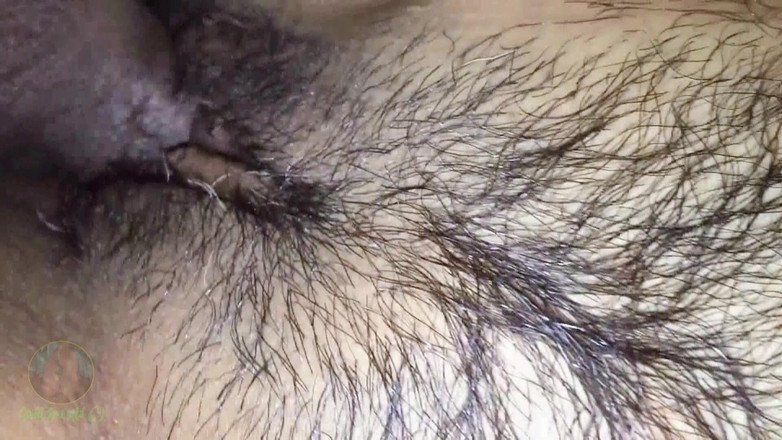 Sweet Emerald: वह इतनी जोर से चिल्लाती है जबकि उसकी चूत नष्ट हो गई