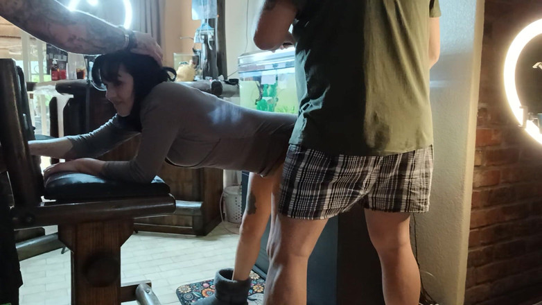 Mysticbabe8: Mereka menantangku untuk melakukannya dan bilang aku tidak mau, jadi...