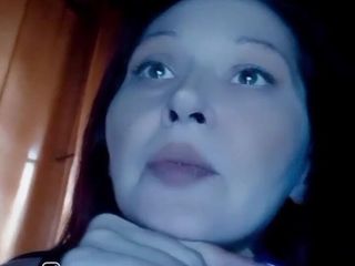 Dominatrix Redsonyja: Joacă-mi jocul în seara asta până în zori, voi fi zâna ta...