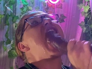 DripDrop Productions: Goutte à goutte dans les coulisses ! Kay Lee suce l’âme de...