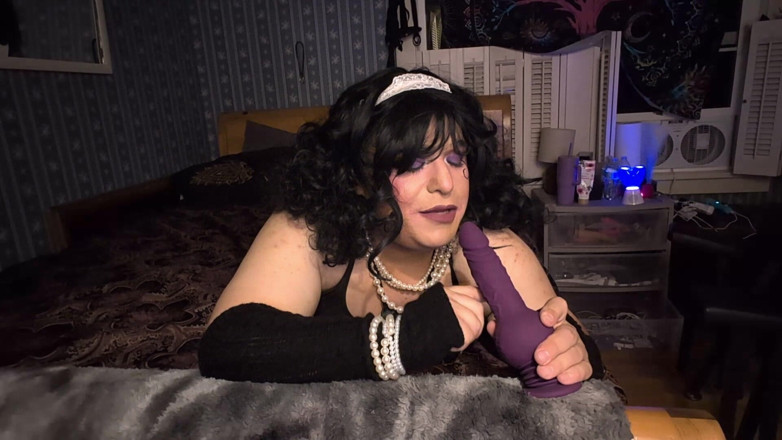 Tongue Lashor 69: Saya Menggunakan Dildo Saya