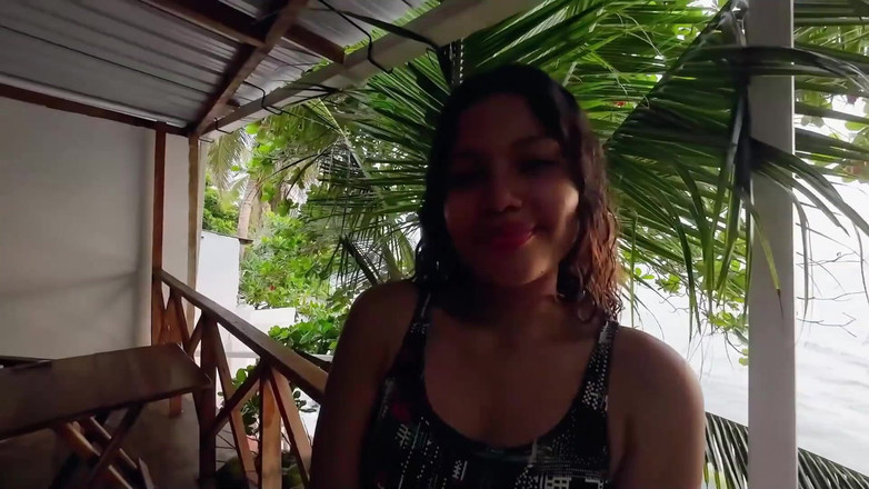 kafesexxx: Ik vond een geile hoer op het strand en ik...