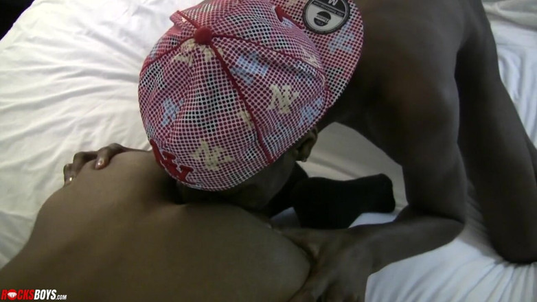 RocksBoys: Dontrez Torre gets in for some first time fucking