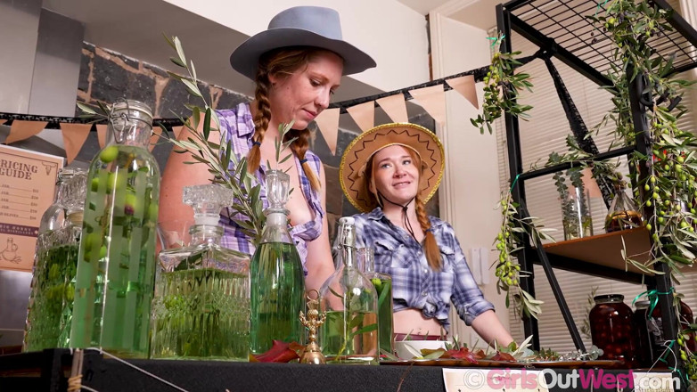 Girls Out West: Hot Busty Chick with Pierced Nipples Gets Her Hairy Cunt...