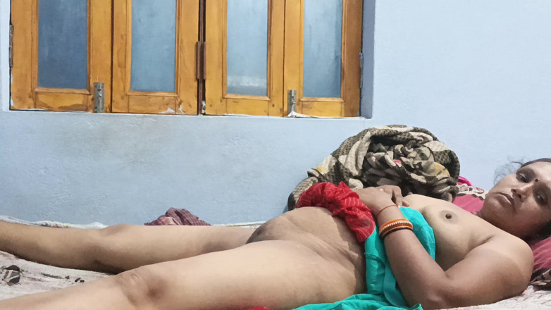 Samesarvice1987: Sexy bhabhi romatice sex night con il fratellastro