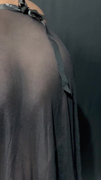 Ревация Telugu женщина в сексуальной детской кукле Chemise мастурбирует в платье