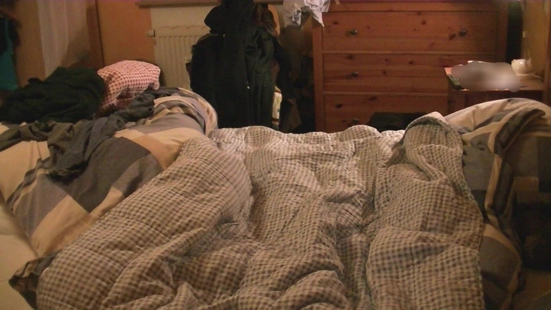 Mark Hannes: काले स्विमिंग सूट कूबड़ हस्तमैथुन