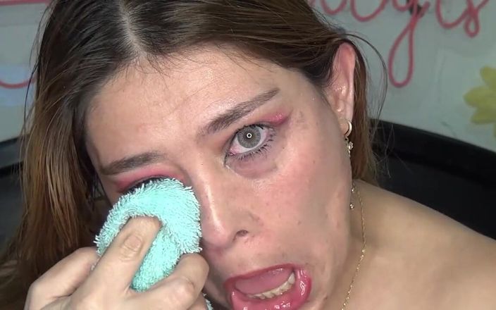 Angel eyes studio: Hardcore! Vídeo personalizado! Mantendo um grande vibrador dentro da minha...