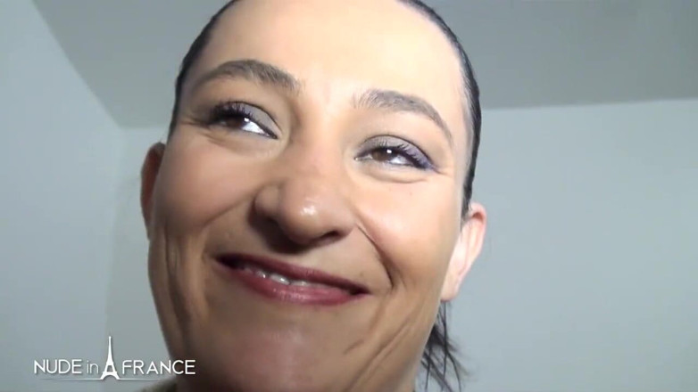 Nude in France: Sublime milf tettona anale martellata e sborrata sulle tette in...