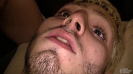 Pregătându-i curul pentru închisoare