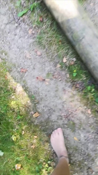 Utomhusbalansering i strumpbyxor