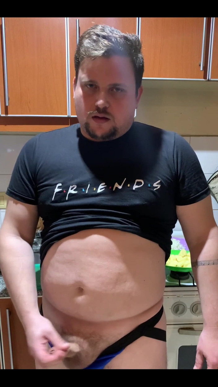 Wrongskiy: Saya suka memasak dan memancut mani