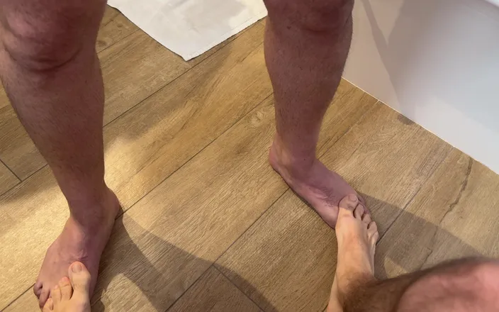 ItalianBigDick22: I Jerk My Straight Friend's Italian Cock and Help Him...