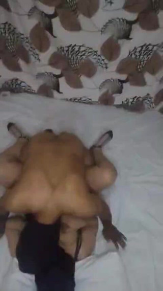 Six my and wife: New Arabic Hot