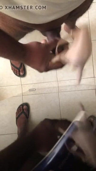 Sexy sereppu: Masturbating with a High Heel Shoe