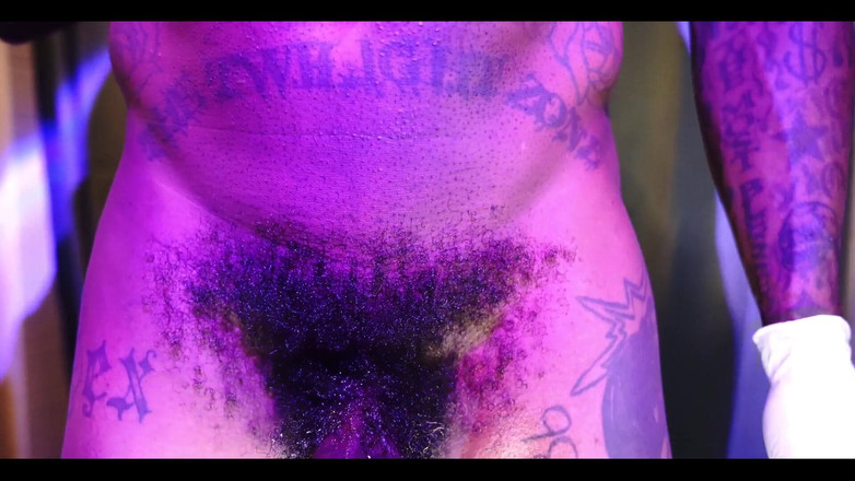 Hallelujah Johnson: Pulă mare și neagră păroasă Venerare Hallelujah Johnson (ca mai sus atât...