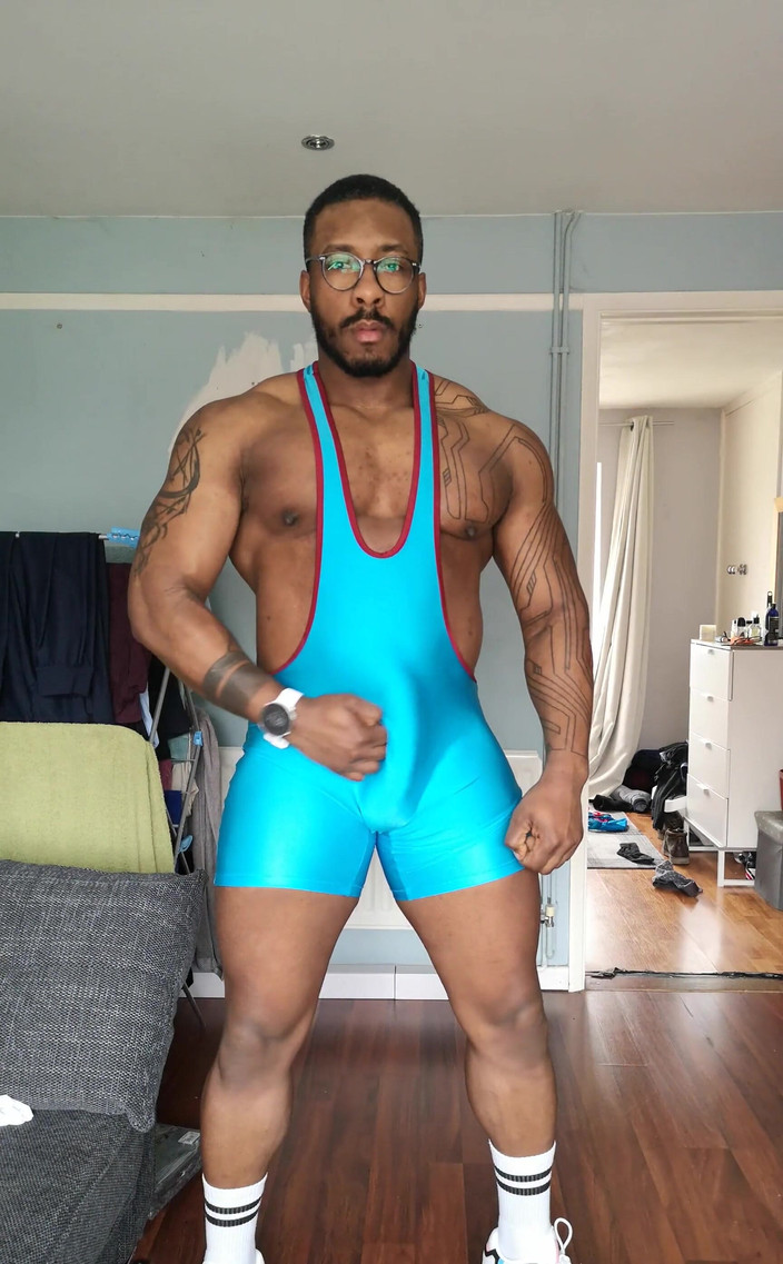 Amadeus: Lebih banyak dari kontol bug minggu ini karena aku akan...