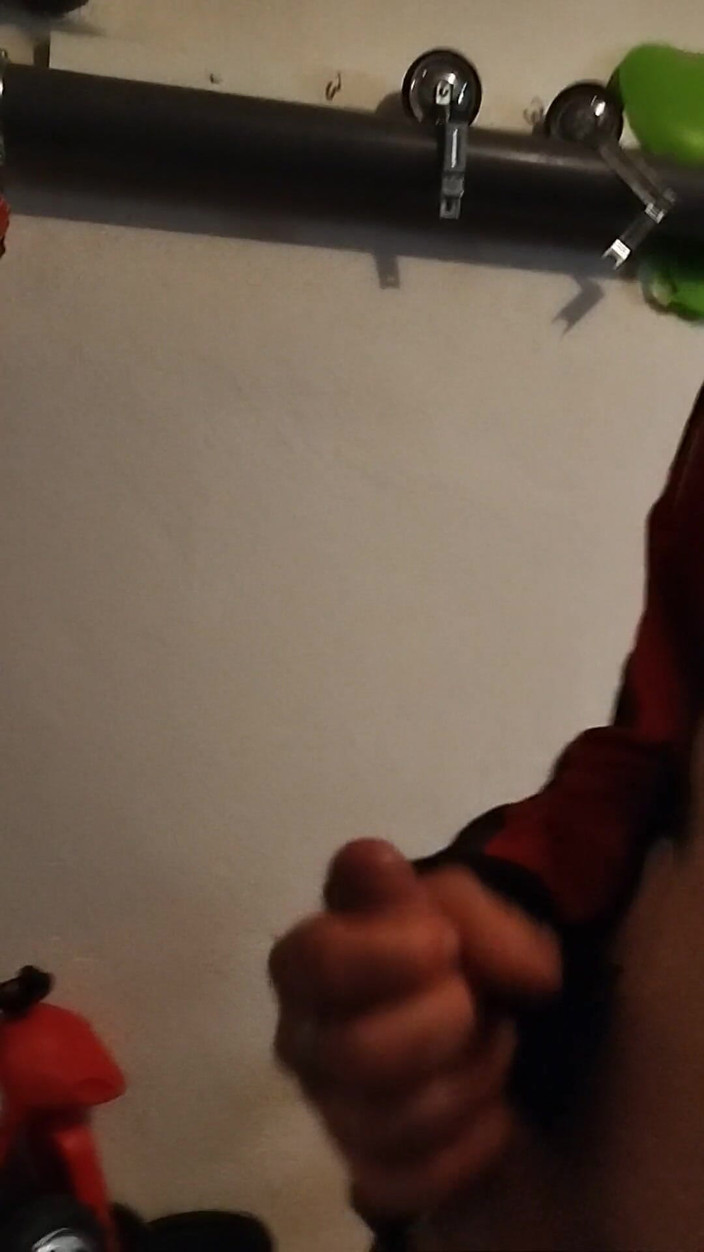 kickerscooter: 자위하고 젖탱이로 자위해