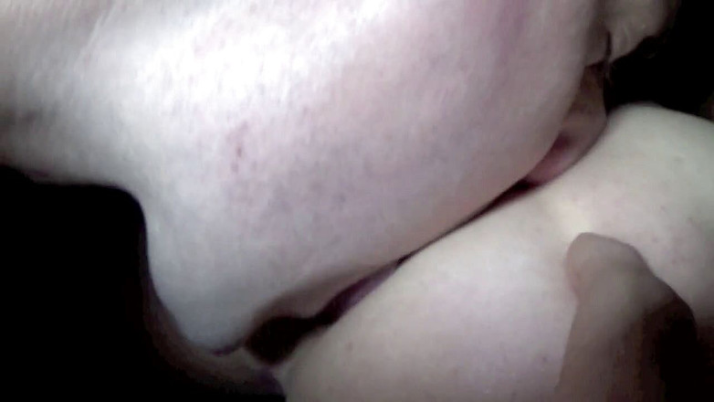 Gaybareback: 双性恋男孩操了他的直男朋友