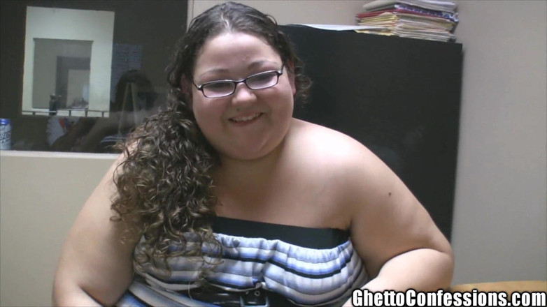 Ghetto Confessions: Getto Nerdy Womanatee Gobbling Cum From Tiny Cock Blowjob Okulary...