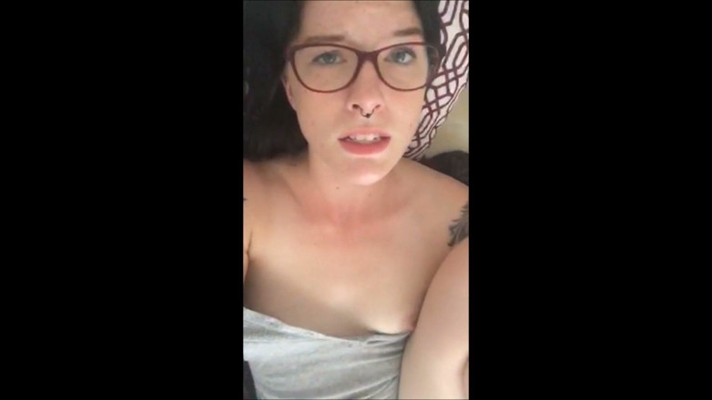 Missellie8: Eye Contact