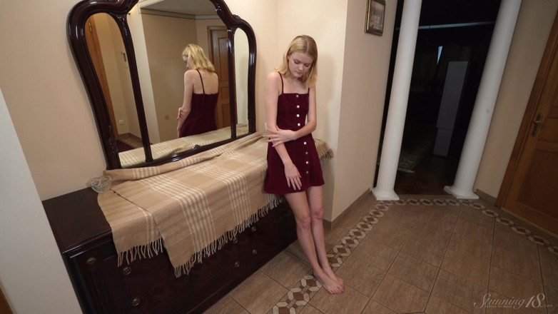 Stunning18: Reflexie în oglindă