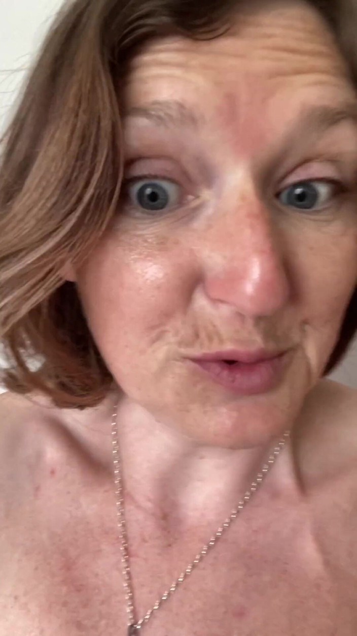 MistressWriggler: กลิ่นที่ดีที่สุดในโลก! สูดกลิ่นนิ้วหีของตัวเองแล้วเสพติดมาก