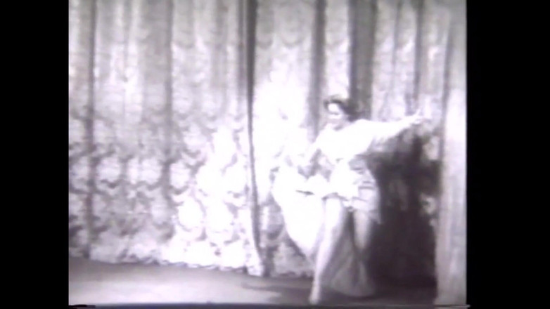 The Unforgettable: L 女人在剧院里跳舞