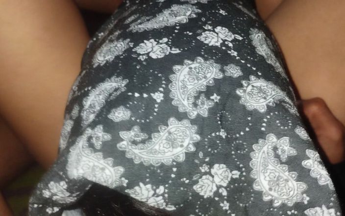 Divyax: Grote Bhabhi-seks
