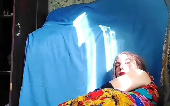 Kitty_Cross: Masturbating and a Great Load Cumshot at the End Big...