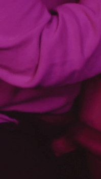Sexy Brazilka Si Užívala, Jak Se Předvádí V Kabince Během Swingerské Párty, Zatímco Její Manžel Sledoval, Jak S Ní Souložím