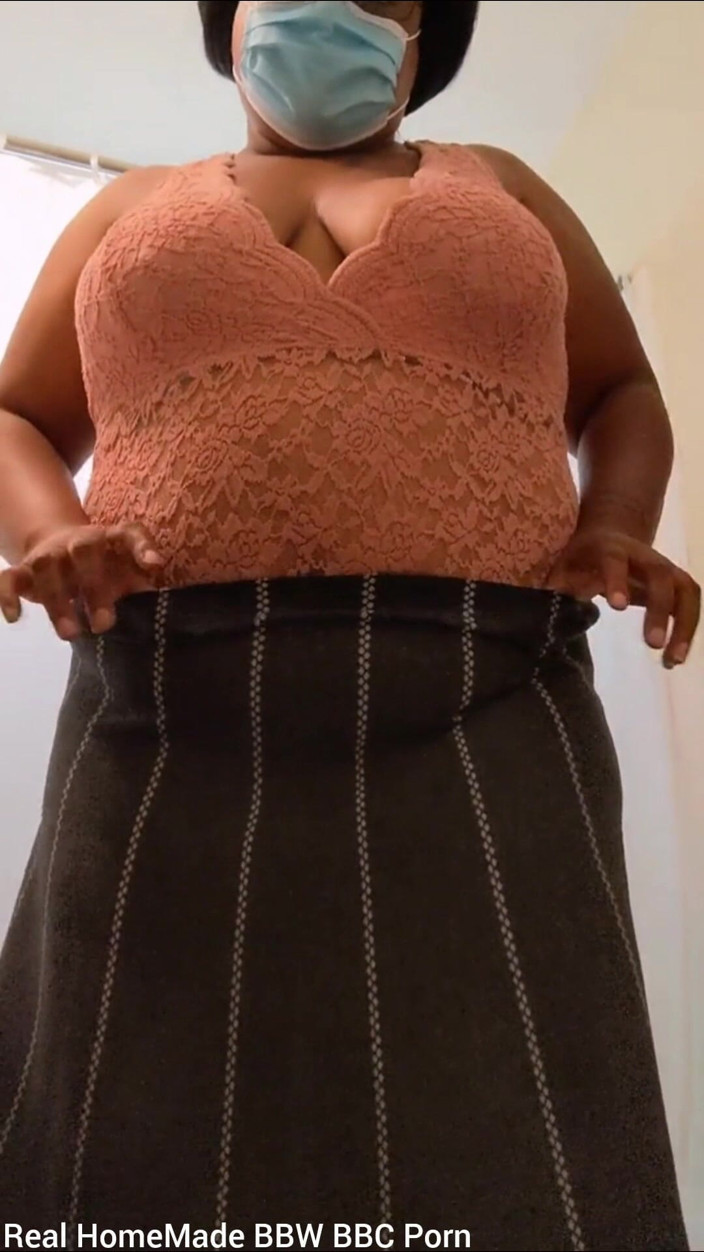 Super sexy ebony cuties: Striptease Rubbing My Pussy Shaking My Booty