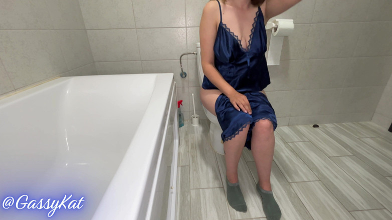 GassyKat: The Daily Toilet Episode 21