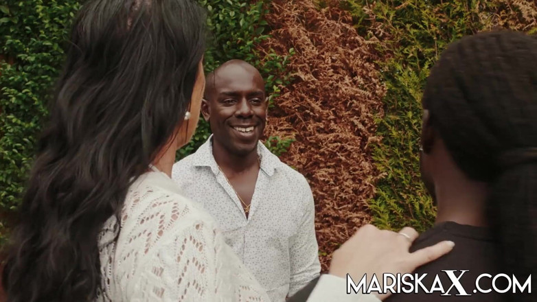 Mariska x: MARISKAX Texas Patti dvojitá plněná dvěma BBCs