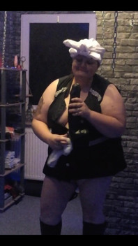 Sexy Housewife in a Lab Coat Cleans Intensively with Sexy Dildos