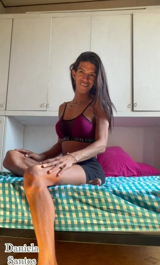 Tsdanisantos1: Transvestite Showing His Penis Getting Hard, Part 1
