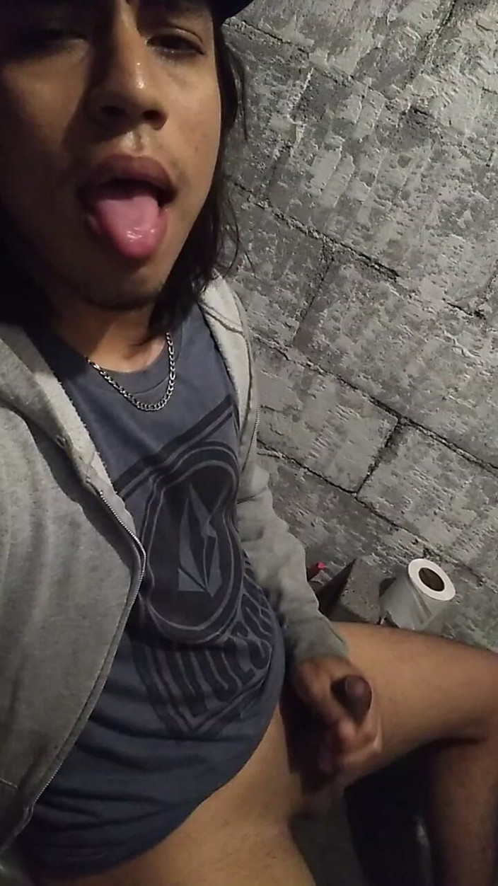 AlexAlejandro13: Mângâie-mi mâna cu mâna ta