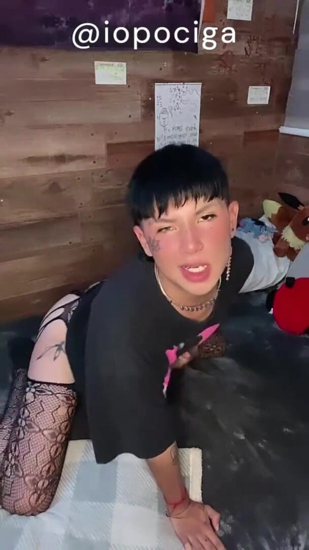 Flumenar: Jen být hezká pro tátu na webové kameře